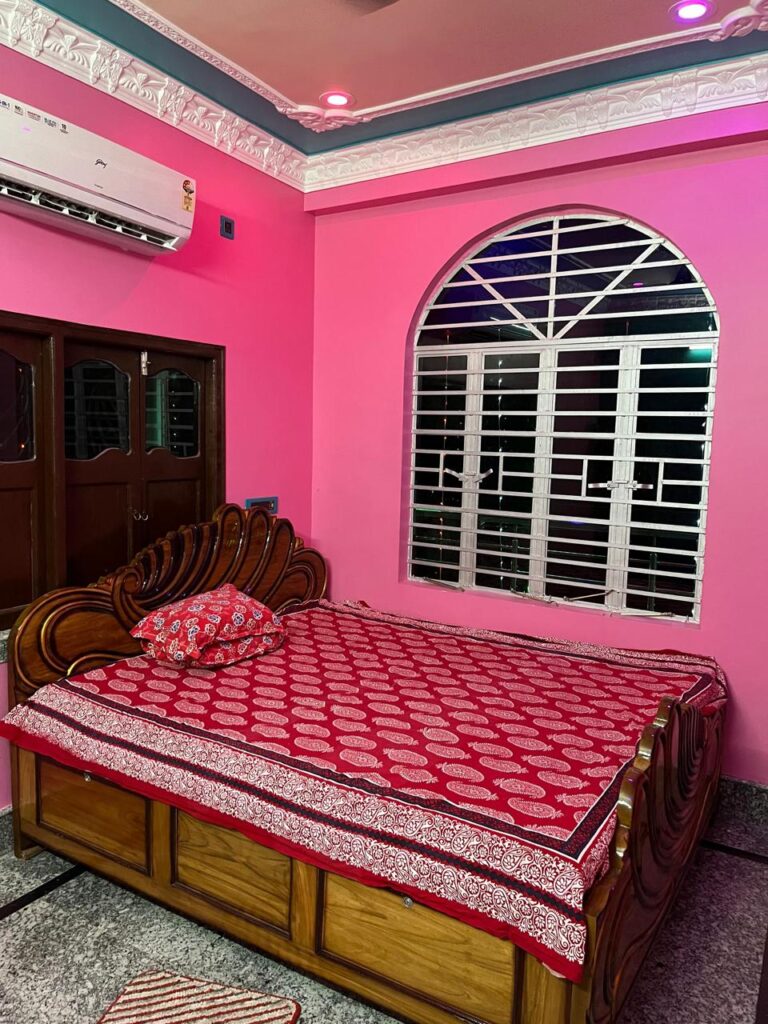 Mayakunja Anusthan Bari