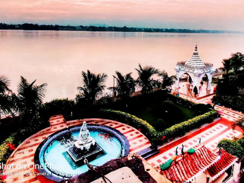Saha's Riverside