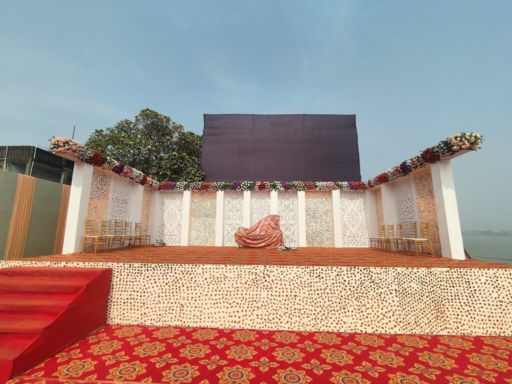 Saha's Riverside