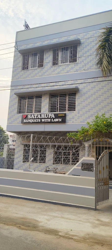 Satarupa Banquets With Lawn