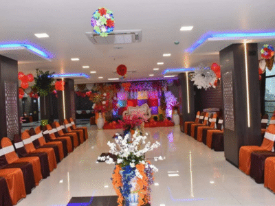 Giriraj Banquet