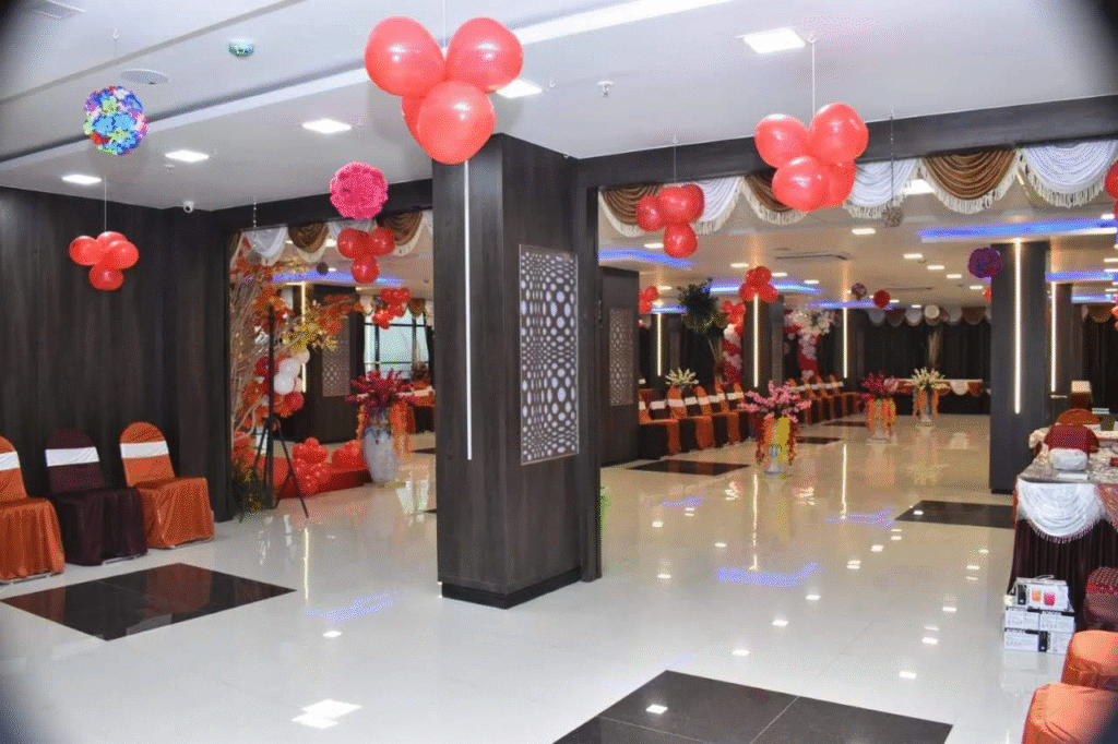 Giriraj Banquet
