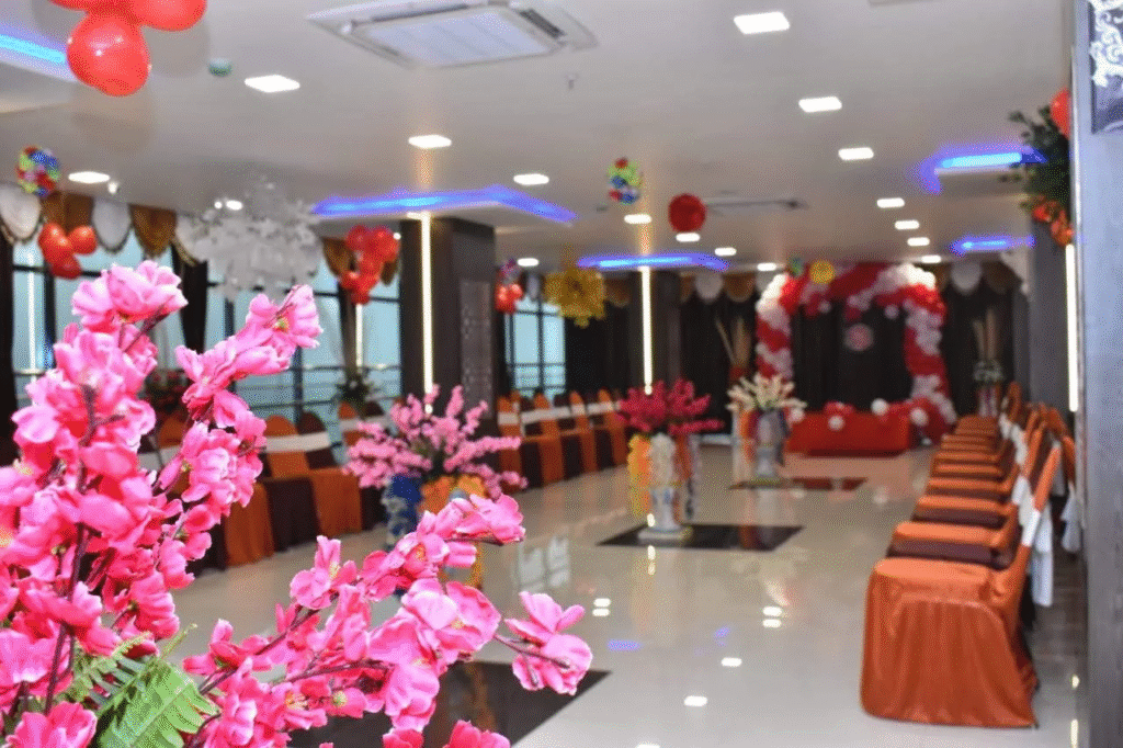 Giriraj Banquet