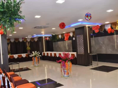Giriraj Banquet