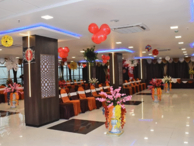 Giriraj Banquet